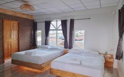 Crociere cafe&hostel, Samed View