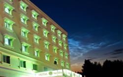 Sandhya Hotel