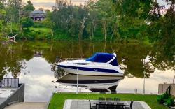 The Dora Creek Waterfront Lakehouse