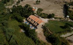 Umber Tree - A Nature Side Heaven Resort