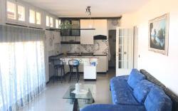 Half Board Sestri Mare AR122