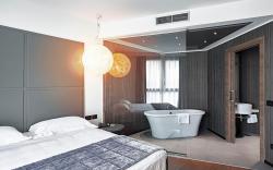 Link124 Hotel
