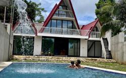 Serene Private Villa with Pool in Tanay, Rizal