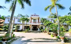 Bình Sơn Hotel
