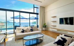 Penthouse @ Lavanya SeaView with Private SKY Pool 