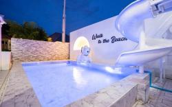 Walk to the beach villa 100 m. to beach