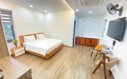 Golden Hotel