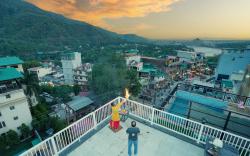 N3N Ganga Retreat by Stotrak