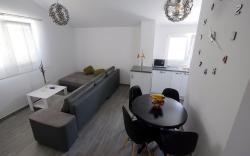 Apartments Maza - One Bedroom Apartment Antonio