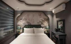 Madelise Stardust Hotel & Travel