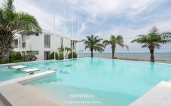 Ocean View Studio Room - G42