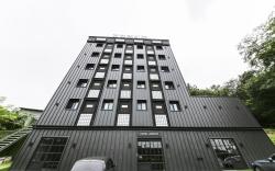 Avenue Hotel