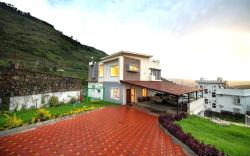 Queen's Hotel Mount garden Kodaikanal