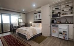 Hillside Guesthouse
