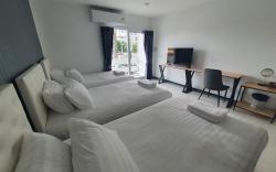 Melt Inn Rayong /Triple 304