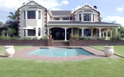 Maple Manor Guest House