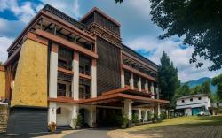 Pleasant Tree Hotels - Luxury Stay Amidst Nature