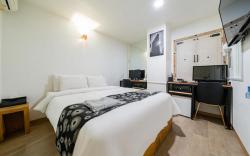 Goyang Hwajeong VOLE Hotel