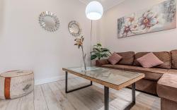 Apartamento-Ático con terraza, Recaredo 7