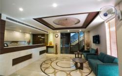 Hotel Narulas Aurrum