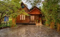 Cottage With Backwater View In Kadamakkudy-Cochin