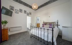 Harrison Suite at Casbah Coffee Club Suites