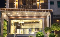 Hotel MM Palace Vairo Cafe Rooftop View Taj Mahal