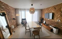 Aromtarom House Room 103 (4-6 people private house) Beautiful Coastal Road Accommodation