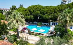 Risus Garden Marina Hotel