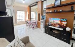 Cozy 2BR Sudirman Apt w/ Pool, Wi-Fi,  & Netflix