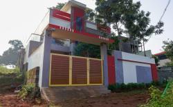 Lakeside Home Stay Villa