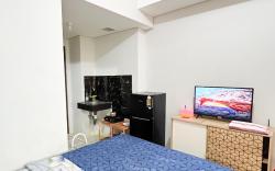 Simple Living at Transpark Juanda By Comfy Room's
