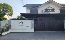 Satu Retreat Johor Bahru Muslim-Friendly with Pool