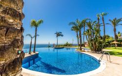 Excellent views, Beach  mountain, Panorama swimming pool all year round