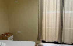 Seamed Guest House - Couple room
