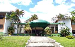 OYO Del Verde Hotel