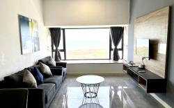 Imperio 2Bedroom 4pax/Wi-fi/1parking/TvBox/SeaView