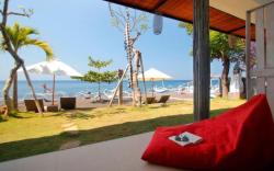 Valomia Beachfront