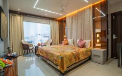 Tripli Hotels Evara Inn