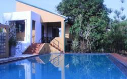 Villa Escondite