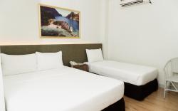 Madison Suites - Deluxe Room