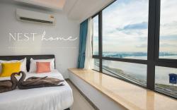 Ultimate Seaview! R&F Luxury Studio with Arcade Game!