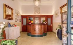 HOTEL MIRAGE