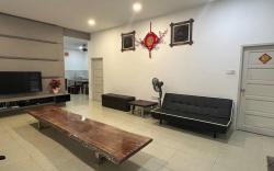 Jo's Homestay Senadin