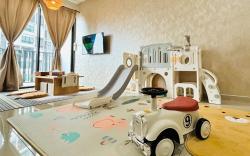 Kids-theme cozy studio | Bridge link to i-city