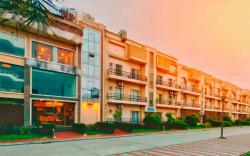 Vrindavan Dreams Hotel And Suites