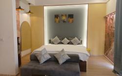 Royal Stay Blue @ DLF MYPAD