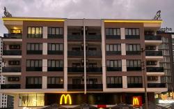 Rena Grand Residence & Suit