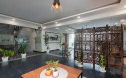 1BHK Serviced Apartment on Golf Course Road