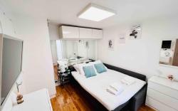 Iconic location! Studio along the Tuileries garden